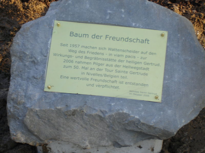 Baum der Freundschaft - Hinweistafel.jpg