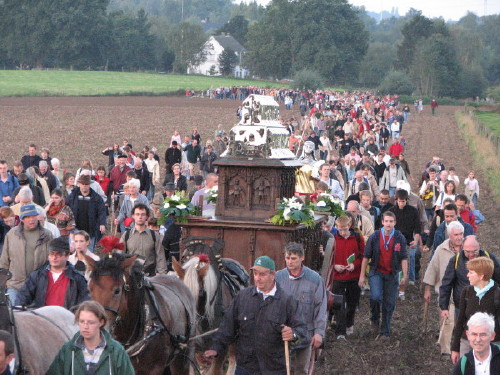 Tour 2006 - Auf dem Feld 2.jpg